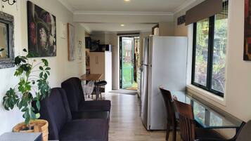 House, 1 Bedroom, Smoking, Patio | Living room