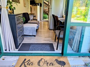 House, 1 Bedroom, Smoking, Patio | Living room - Escape to Tranquility in Rotorua's Heart (Rotorua)
