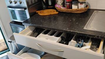 House, 1 Bedroom, Smoking, Patio | Interior