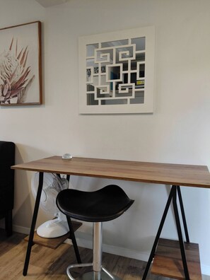 House, 1 Bedroom, Smoking, Patio | Dining room - Escape to Tranquility in Rotorua's Heart (Rotorua)