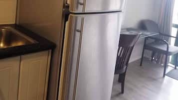 House, 1 Bedroom, Smoking, Patio | Interior