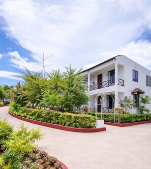 Exterior - Majani Breeze Zanzibar, One -Bedroom Apartment - Garden View (Nungwi)