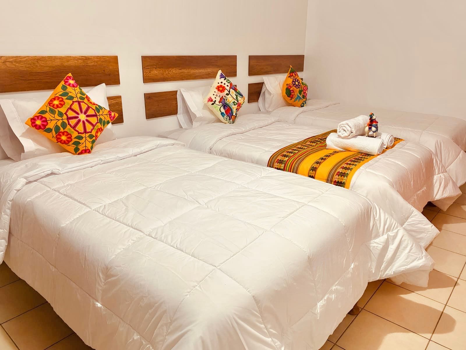 Standard Triple Room | Desk, laptop workspace, free WiFi