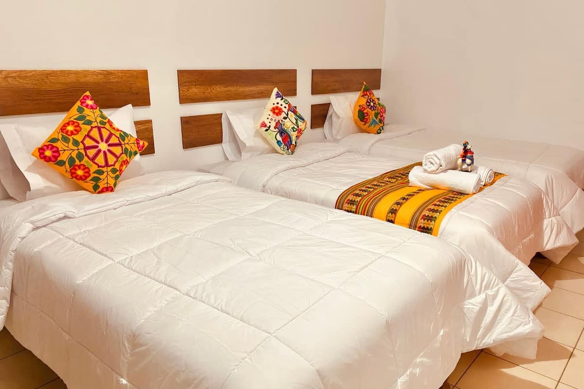 Standard Triple Room | Desk, laptop workspace, free WiFi