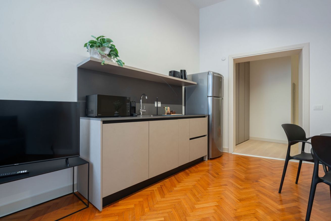 Fridge, microwave, dishwasher, toaster
