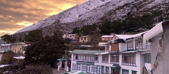 Trekkers Holiday Inn