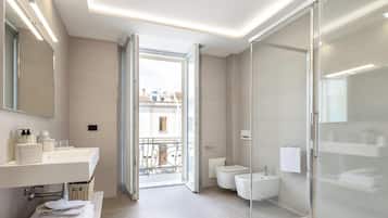 Deluxe Double Room | Premium bedding, down duvets, minibar, in-room safe