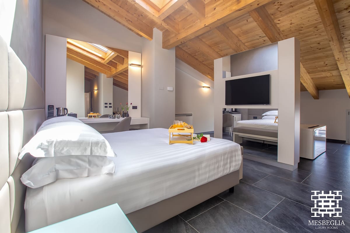 Deluxe dubbelrum | Värdeförvaringsskåp på rummet, mörkläggningsgardiner och ljudisolering