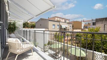 Double or Twin Room, Balcony | In-room safe, blackout drapes, soundproofing, iron/ironing board