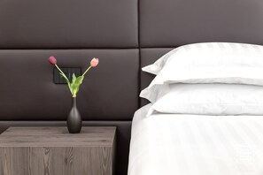 豪華雙人房 | 高級寢具、羽絨被、迷你吧、房內夾萬