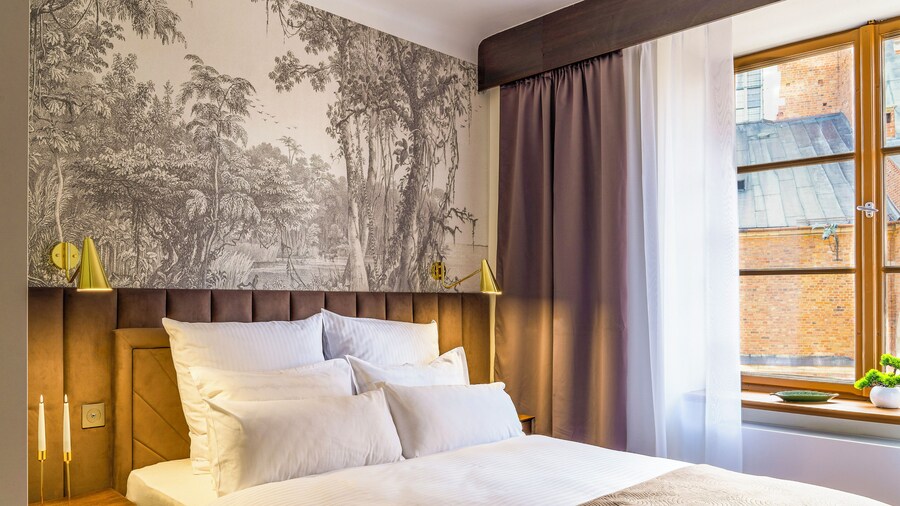 Main Square Prestige Suites -Staymoovers