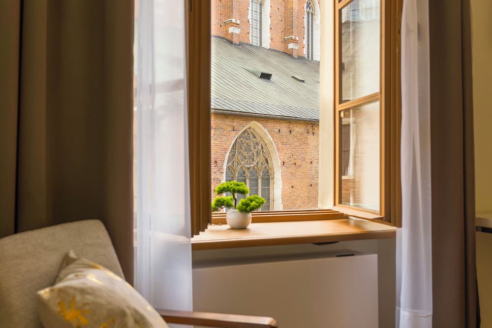 Main Square Prestige Suites -Staymoovers