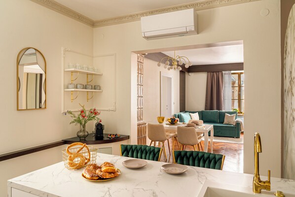 Superior Suite, City View | Private kitchen | Electric kettle, toaster