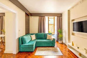 Superior-sviitti, kaupunkinäköala | Pimennysverhot, silitysrauta/-lauta, ilmainen Wi-Fi