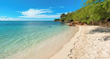 Hike, dive, water, fun, one minute walk to beach