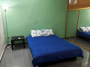 1 多间卧室、熨斗/熨衣板、上网接入、床单