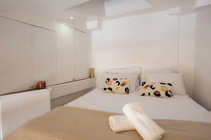 WiFi, bed sheets - Charmant studio pour 2 personnes avec mezzanine (Paris)