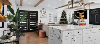 Villa Lux  near Disneyland and Socal Gems