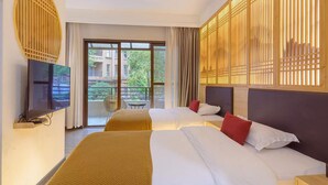 Room - Heinemann Hotel Terrace Double Room A206 – with Jacuzzi and local amenities (Leshan)