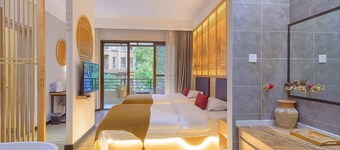 Heinemann Hotel Terrassen-Doppelzimmer B206 – mit Whirlpool und lokalen Annehmlichkeiten