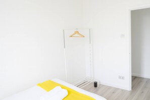 Apartment, 1 Bedroom, City View | 1 bedroom - Perfecttrade Crews Van Parking & Longterm Discount (London)