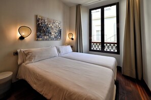 Espace de travail pour ordinateur portable, chambres insonorisées