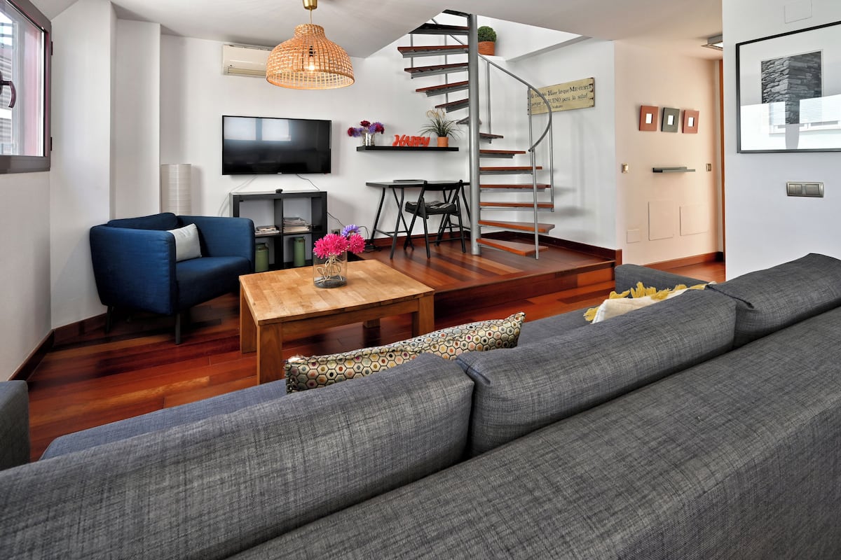 Comfort-Penthouse, Stadtblick | Wohnbereich