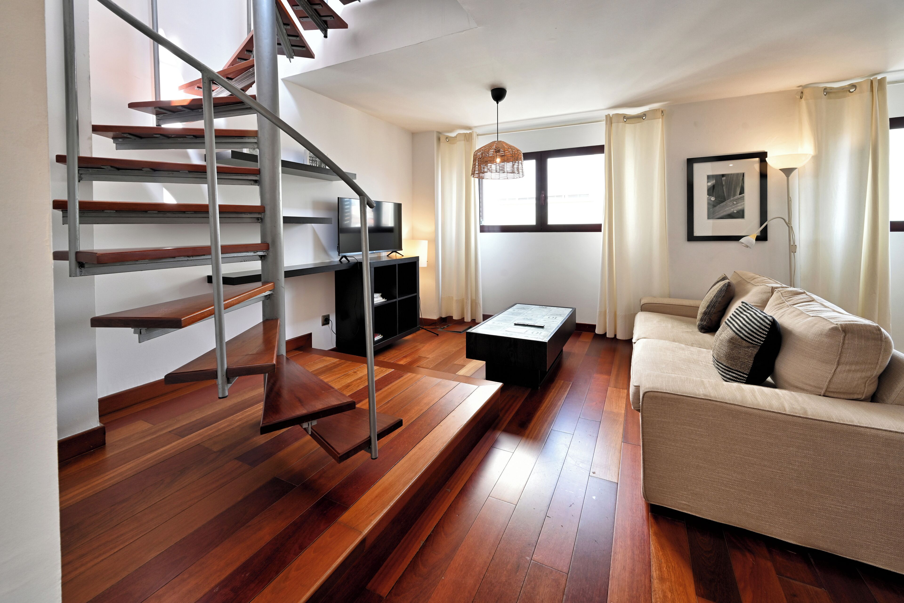 Cobertura, vista para a cidade | Área de estar