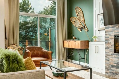 The Grand Residence, Free Parking, Stadium. Sleeps 8