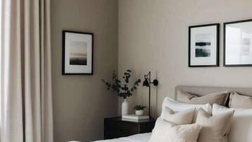 4 bedrooms, iron/ironing board, free WiFi