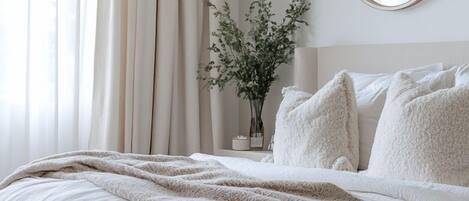 4 bedrooms, iron/ironing board, free WiFi