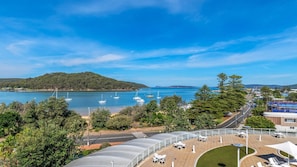 المنطقة المحيطة بالمنشأة