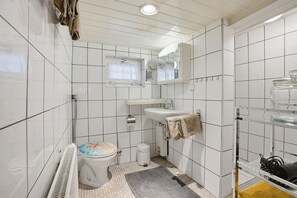 Douche, sèche-cheveux
