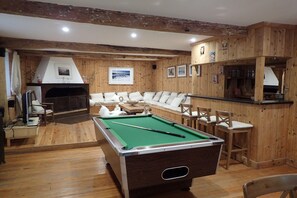 Spielezimmer