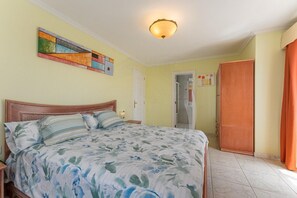 1 bedroom, iron/ironing board, free WiFi