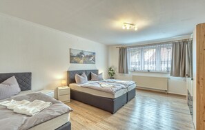 1 غرفة نوم وسرير سفر وواي فاي مجانًا