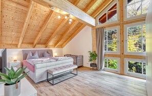 3 bedrooms, travel cot, free WiFi