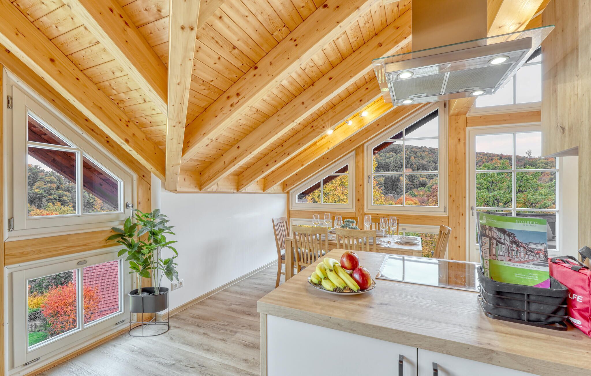 المنشأة من الداخل