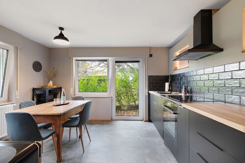 Apartment 'Wanderer Lodge Am Breitenstein' with Private Garden and Wi-Fi