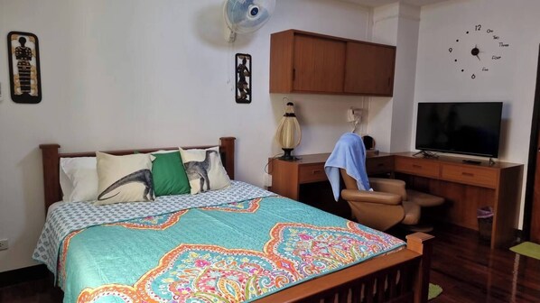 Room, 1 Bedroom, Balcony, City View | 1 bedroom