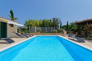 Piscina all'aperto