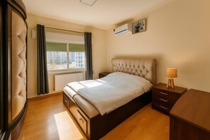 家庭公寓, 陽台, 城市景觀 | 熨斗/熨衣板、免費無線上網