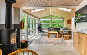 مدفأة، كرة قدم الطاولة، تنس طاولة