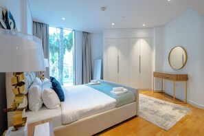 Leilighet – deluxe, balkong, bakgårdsutsikt | Wi-fi (inkludert)