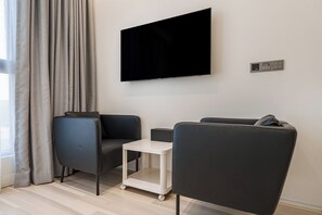 Habitació doble estàndard, vistes a la ciutat | Escriptori, espai de treball apte per a portàtils i wifi gratuïta