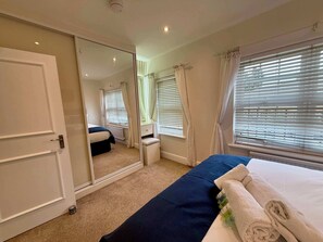 3 chambres, bureau, fer et planche à repasser, Wi-Fi