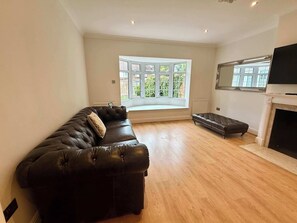 Télévision, espaces bureaux