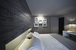 1 bedroom, desk, iron/ironing board, free WiFi - Luxury Design Apartment Downtown - FREE PARKING (Milano)