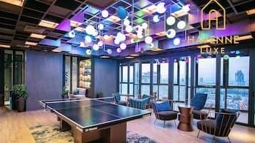 Apartamento, 1 quarto, sacada, vista para a cidade | Sala de jogos