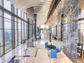 Lejlighed - 2 soveværelser - balkon - udsigt til have | Lobby
